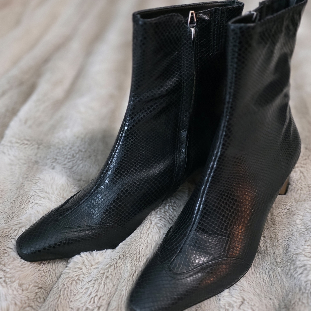 Dolce Vita Women's Anika Boots In Onyx SnakeLeather Booties Size 9.5  Never Worn - Picture 13 of 16